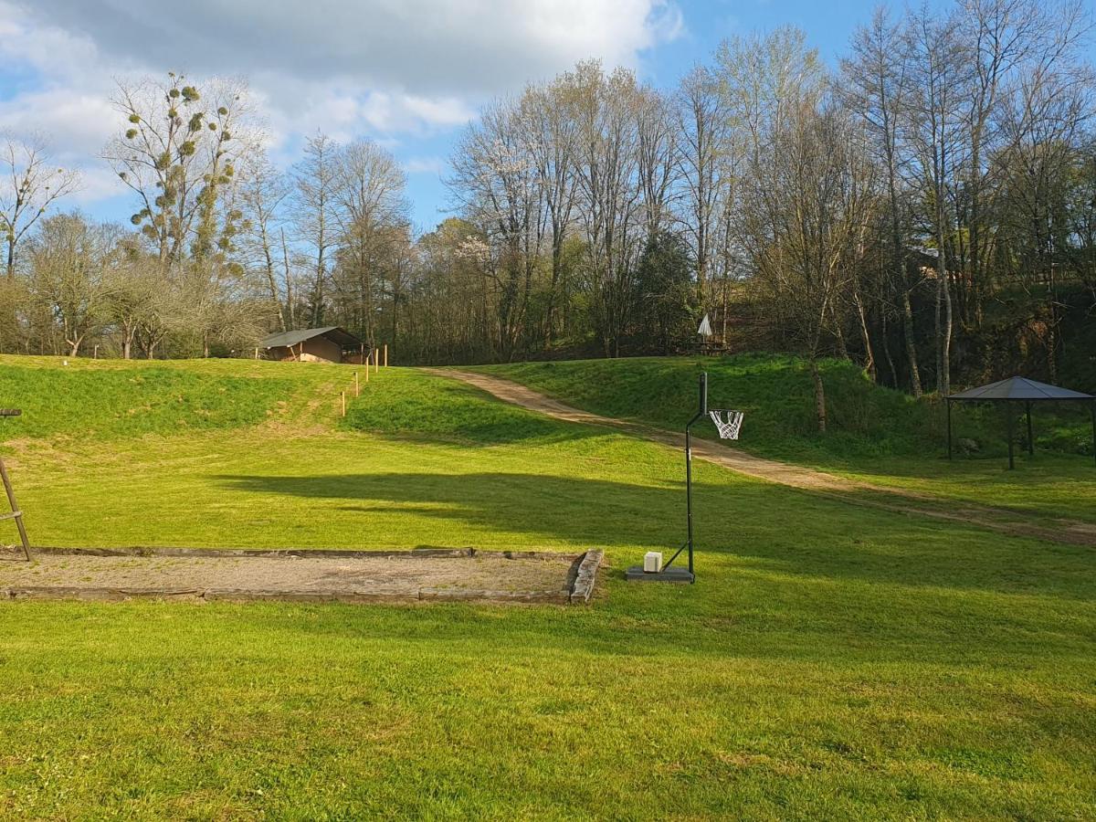 Moulin Du Pommier Glamping & Camping Saulgond エクステリア 写真