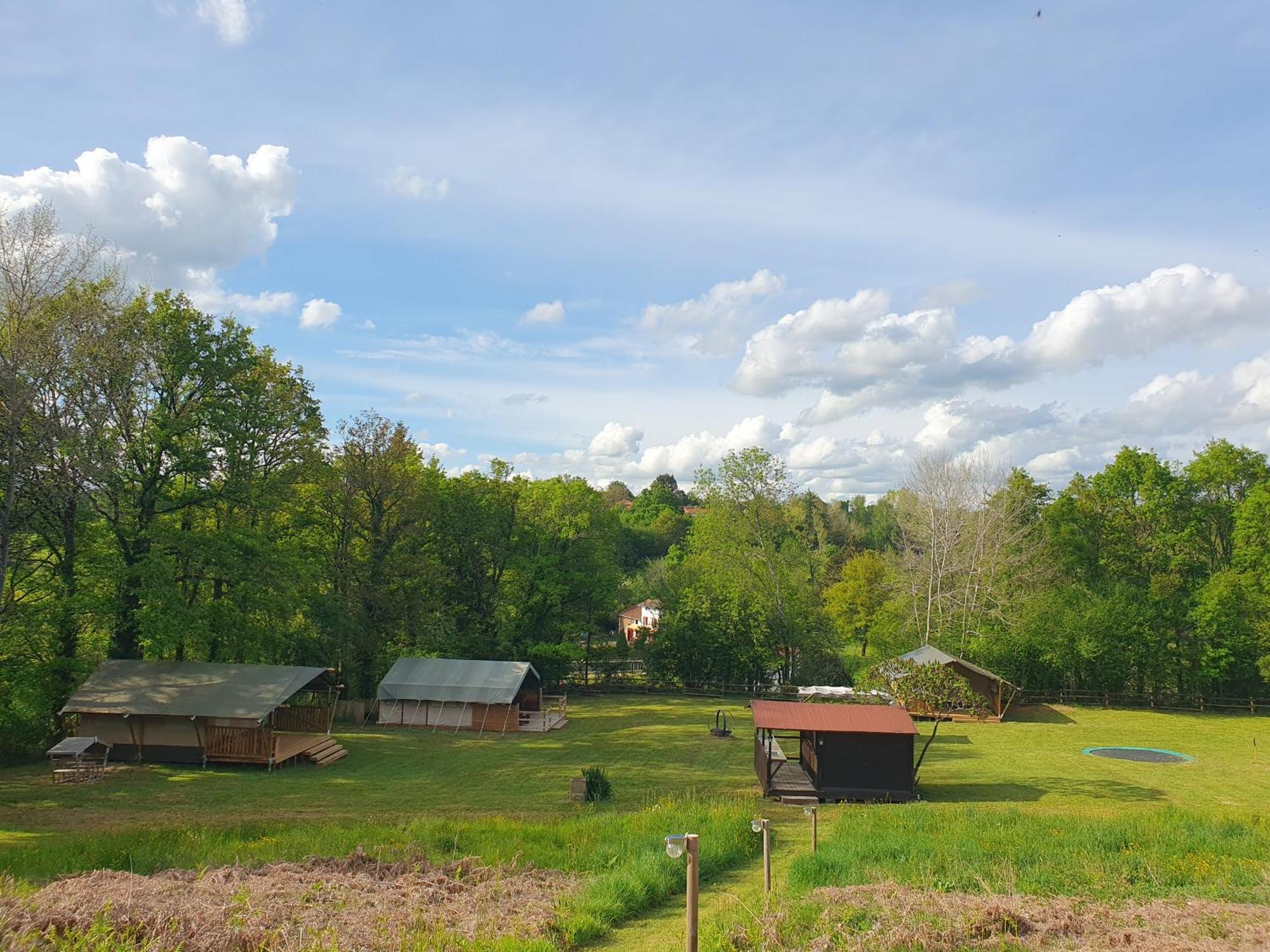 Moulin Du Pommier Glamping & Camping Saulgond エクステリア 写真